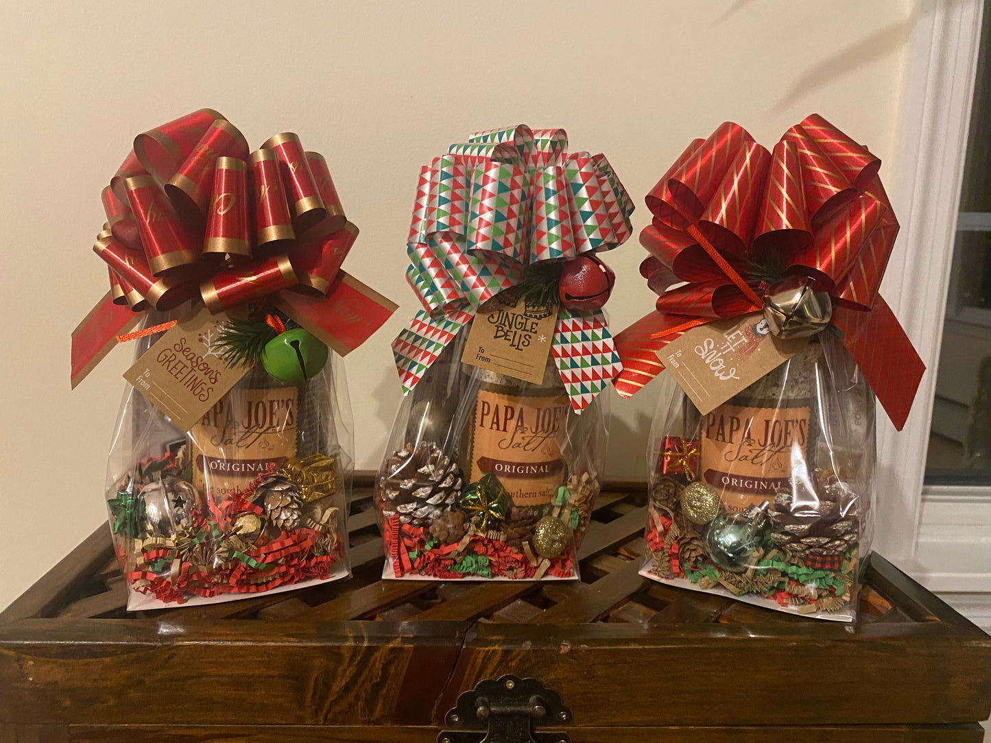 Holiday-Wrapped 16.8oz Shaker